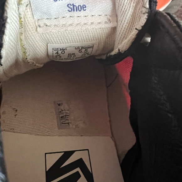 VANS Men size 4 pumpkin orange and black high top shoes in like-new condition. - Picture 6 of 6